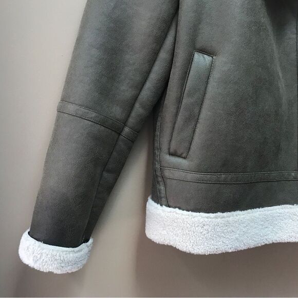 Sam Edelman Faux Leather & Faux Shearling Moto Jacket (S) - Picture 9 of 11